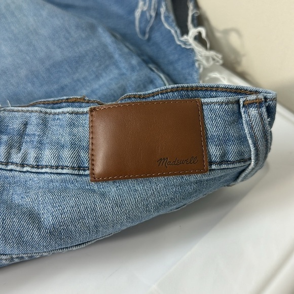 Madewell The High-Rise Slim Crop Boyjean in Elkhart Wash 26‎ - Picture 6 of 7